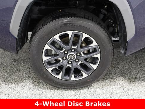 Used 2023 Toyota Tundra Limited image 6