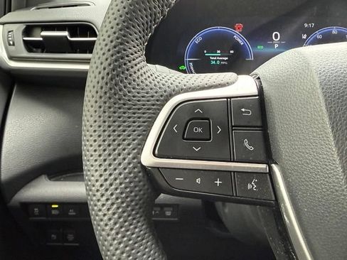 Used 2025 Toyota Sienna Limited AWD/4WD image 24