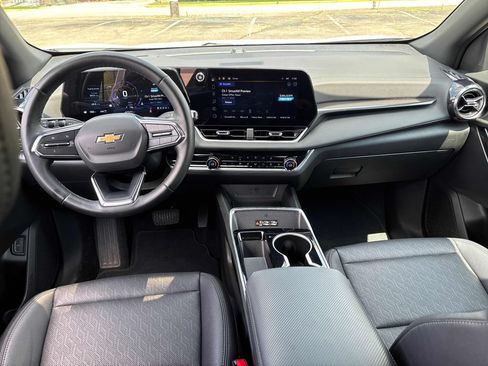 Used 2025 Chevrolet Equinox LT w/ Convenience Package II AWD/4WD image 21