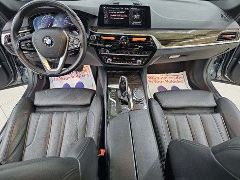 Used 2019 BMW 540i xDrive image 31