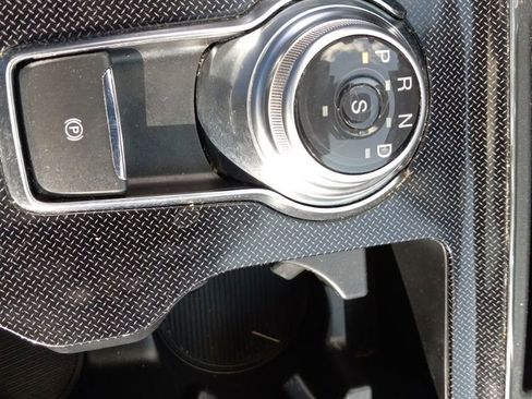 Used 2021 Ford Edge ST-Line w/ Cold Weather Package image 37