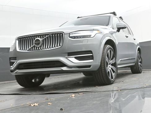 Certified 2024 Volvo XC90 T8 Plus w/ Protection Package Premier image 25