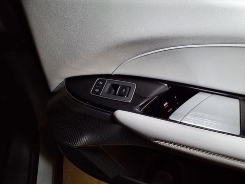 Certified 2024 Cadillac Lyriq Luxury image 21