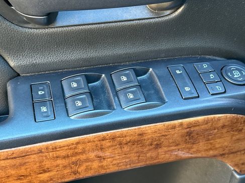 Used 2017 Chevrolet Silverado 1500 High Country w/ High Desert Package image 12