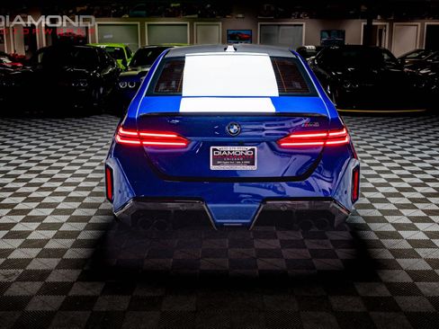 Used 2025 BMW M5 w/ Carbon Package image 80