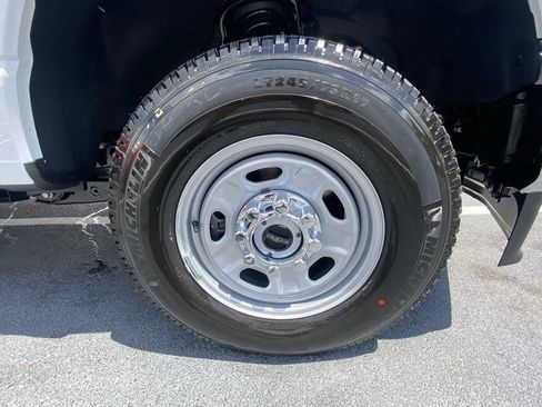 New 2026 Ford F250 XL w/ XL Chrome Package AWD/4WD image 28
