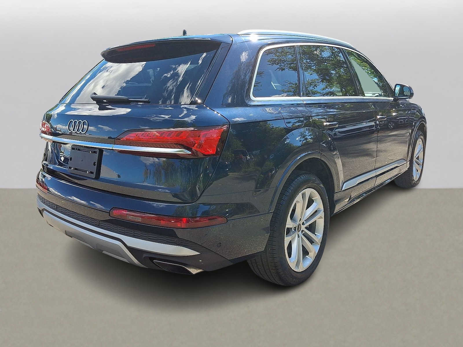 Used 2025 Audi Q7 2.0T Premium w/ Convenience Package AWD/4WD image 31