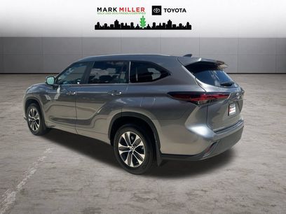 Certified 2025 Toyota Highlander XLE