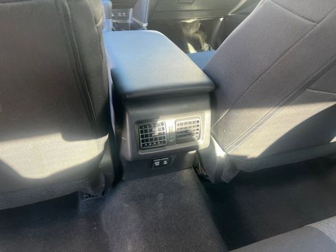 Used 2025 Toyota Camry LE image 24