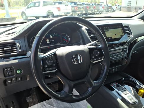 Used 2021 Honda Passport Touring image 5