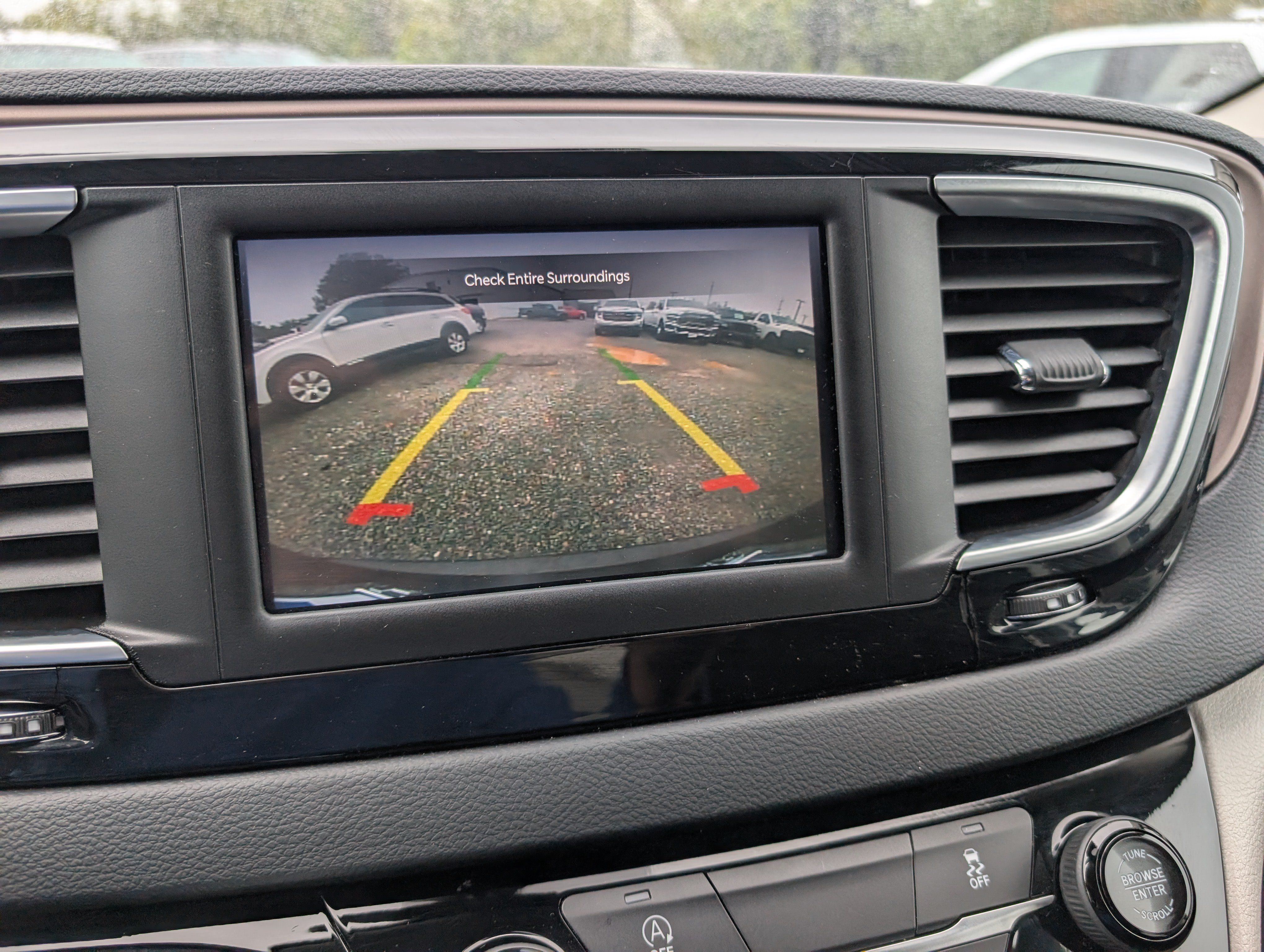 Used 2023 Chrysler Voyager LX FWD image 27