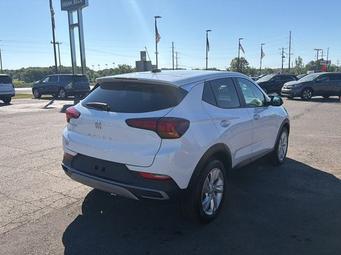 Used 2024 Buick Encore GX Preferred FWD image 4
