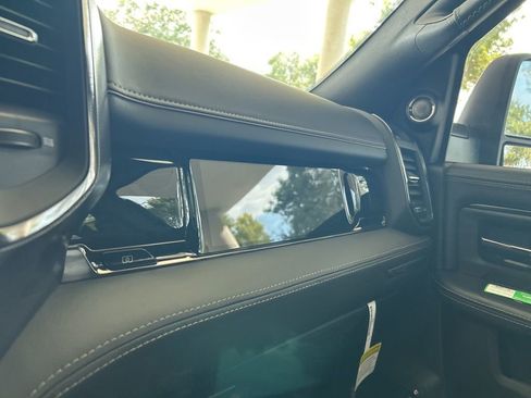 Used 2025 RAM 2500 Limited image 13