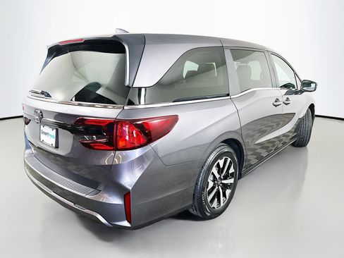 Certified 2026 Honda Odyssey EX-L image 7