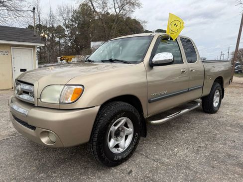Used 2004 Toyota Tundra SR5 image 1