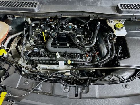 Used 2019 Ford Escape SE image 29