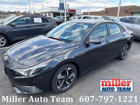 Used 2023 Hyundai Elantra SEL w/ Convenience Package FWD image 1