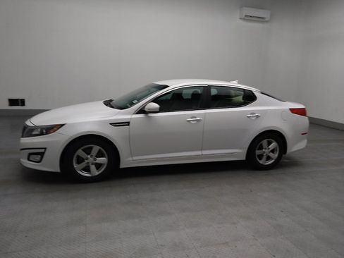 Used 2015 Kia Optima LX image 2