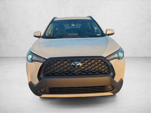 Certified 2024 Toyota Corolla Cross LE AWD/4WD image 2
