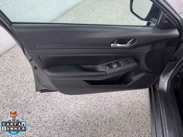 Used 2025 Nissan Altima 2.5 SV FWD image 15