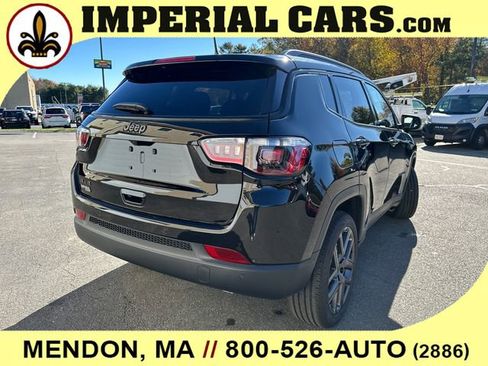 New 2026 Jeep Compass Limited image 13