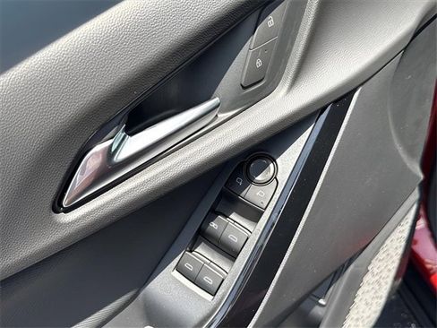 New 2026 Chevrolet Equinox LT w/ Convenience Package II image 16