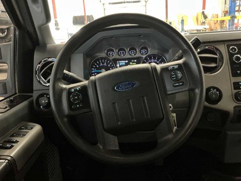 Used 2015 Ford F250 XLT w/ XLT Premium Package image 8
