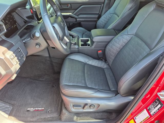Used 2025 Toyota 4Runner TRD Off-Road Premium w/ Tow Technology Package AWD/4WD image 15