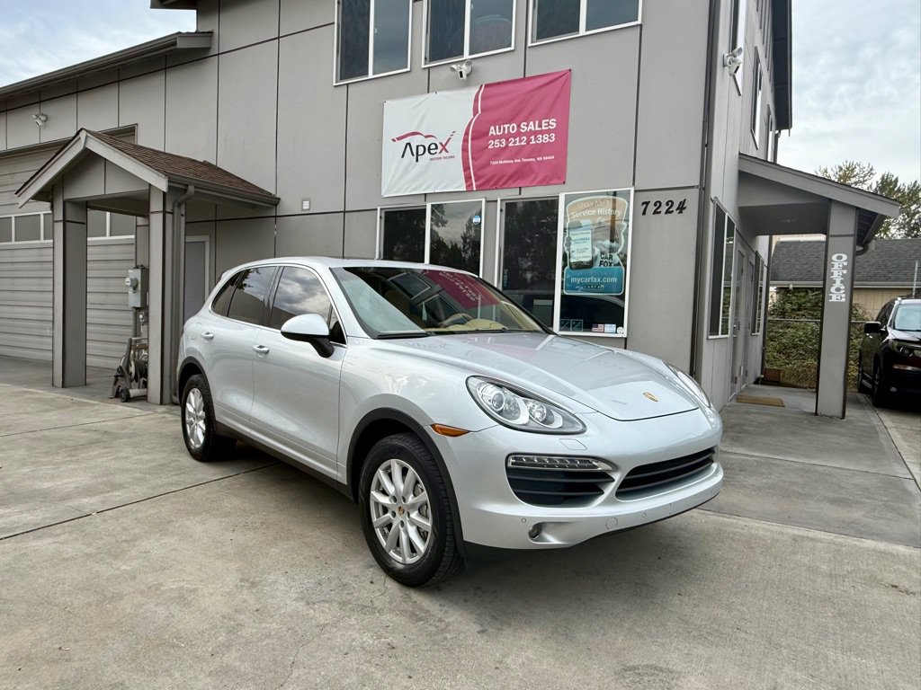 Used 2014 Porsche Cayenne S AWD/4WD image 1