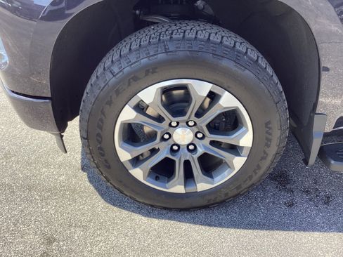 Used 2024 Chevrolet Silverado 1500 High Country image 9