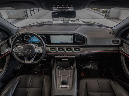 Certified 2023 Mercedes-Benz GLS 580 4MATIC image 8