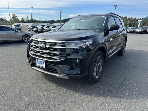 New 2025 Ford Explorer Active w/ Active Comfort Package image 7