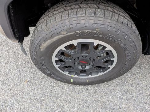 New 2026 Toyota Tacoma TRD Off-Road AWD/4WD image 24