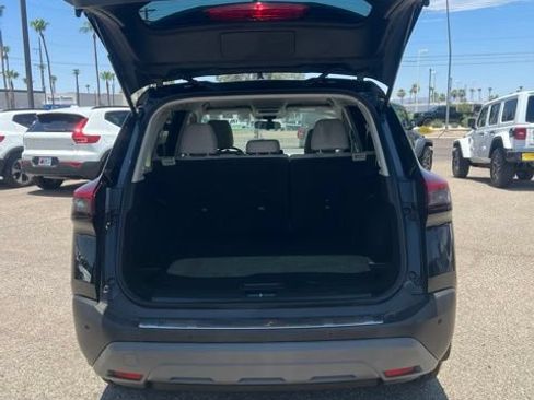 Used 2023 Nissan Rogue SV FWD image 30