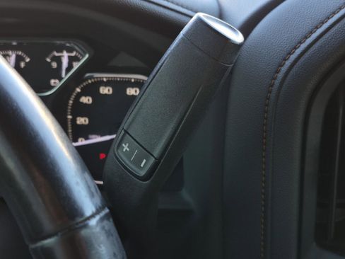 Used 2022 GMC Sierra 1500 AT4 w/ AT4 Preferred Package image 18