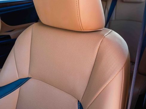 Used 2024 Lexus ES 350 w/ Premium Package FWD image 21
