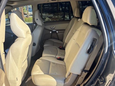 Used 2011 Volvo XC90 3.2 image 16