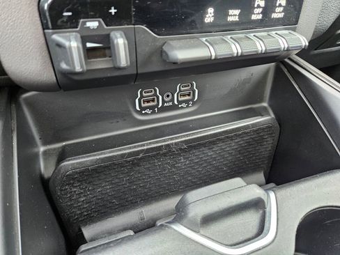 Used 2020 RAM 1500 Sport w/ Level 2 Equipment Goup w/2_L image 26