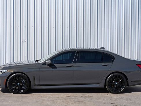 Used 2022 BMW 750i xDrive w/ M Sport Package image 55