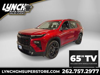Used 2025 Chevrolet Traverse RS