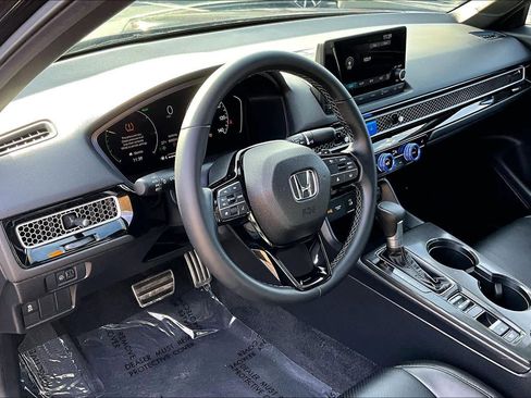 Used 2025 Honda Civic Sport image 15