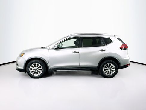 Used 2019 Nissan Rogue SV image 4