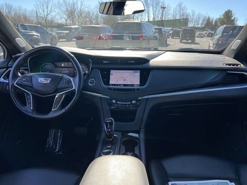 Used 2023 Cadillac XT5 Premium Luxury image 23