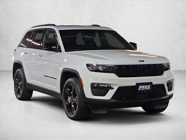 Used 2024 Jeep Grand Cherokee Limited w/ Luxury Tech Group II AWD/4WD image 3