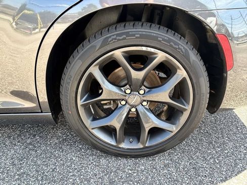 Used 2022 Chrysler 300 S RWD image 7