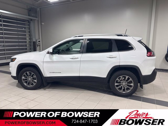 Used 2019 Jeep Cherokee Latitude Plus w/ Cold Weather Group AWD/4WD image 4