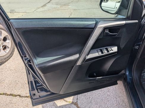 Used 2017 Toyota RAV4 LE image 11