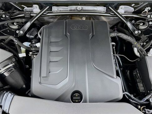 New 2025 Audi Q5 Prestige image 30