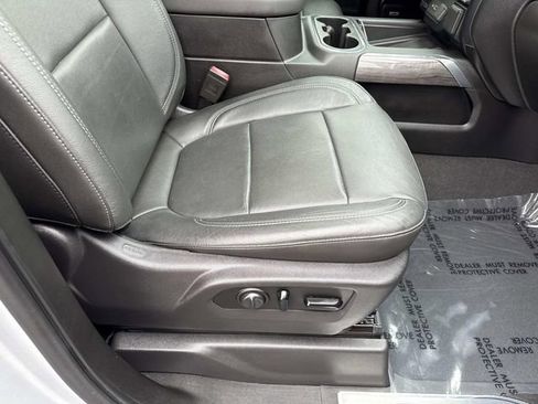 Used 2019 Chevrolet Silverado 1500 LTZ w/ LTZ Premium Package image 15