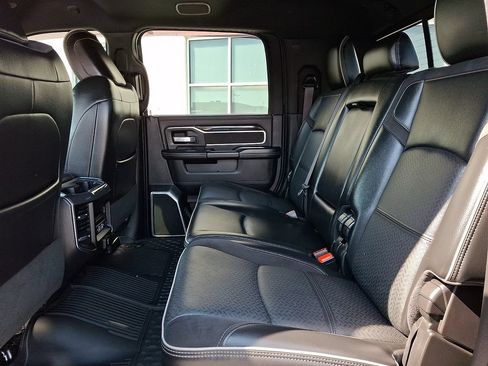 Used 2022 RAM 2500 Laramie AWD/4WD image 12